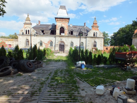 Ruiny pałacu von Kramst&oacute;w